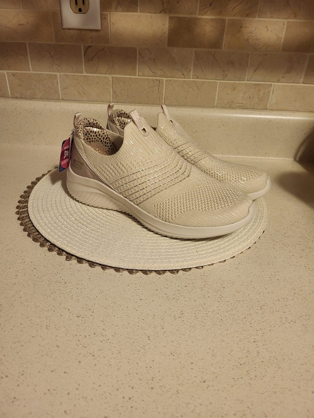 Skechers Women's Slip-On Air-Cooled Knit Sneaker Beige/Gold Leopard Trim Sz. 10 - Picture 3 of 12
